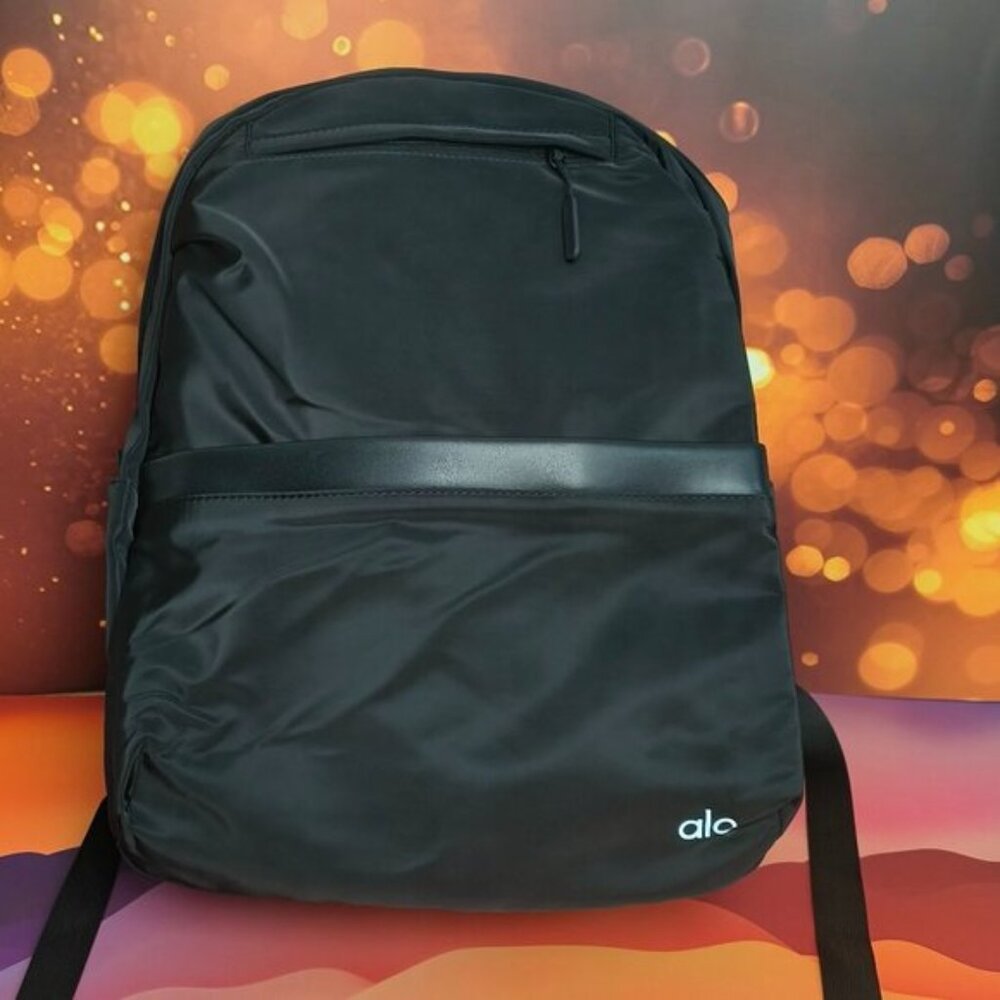 💟Brand New Never used Alo Yoga black stow backpack